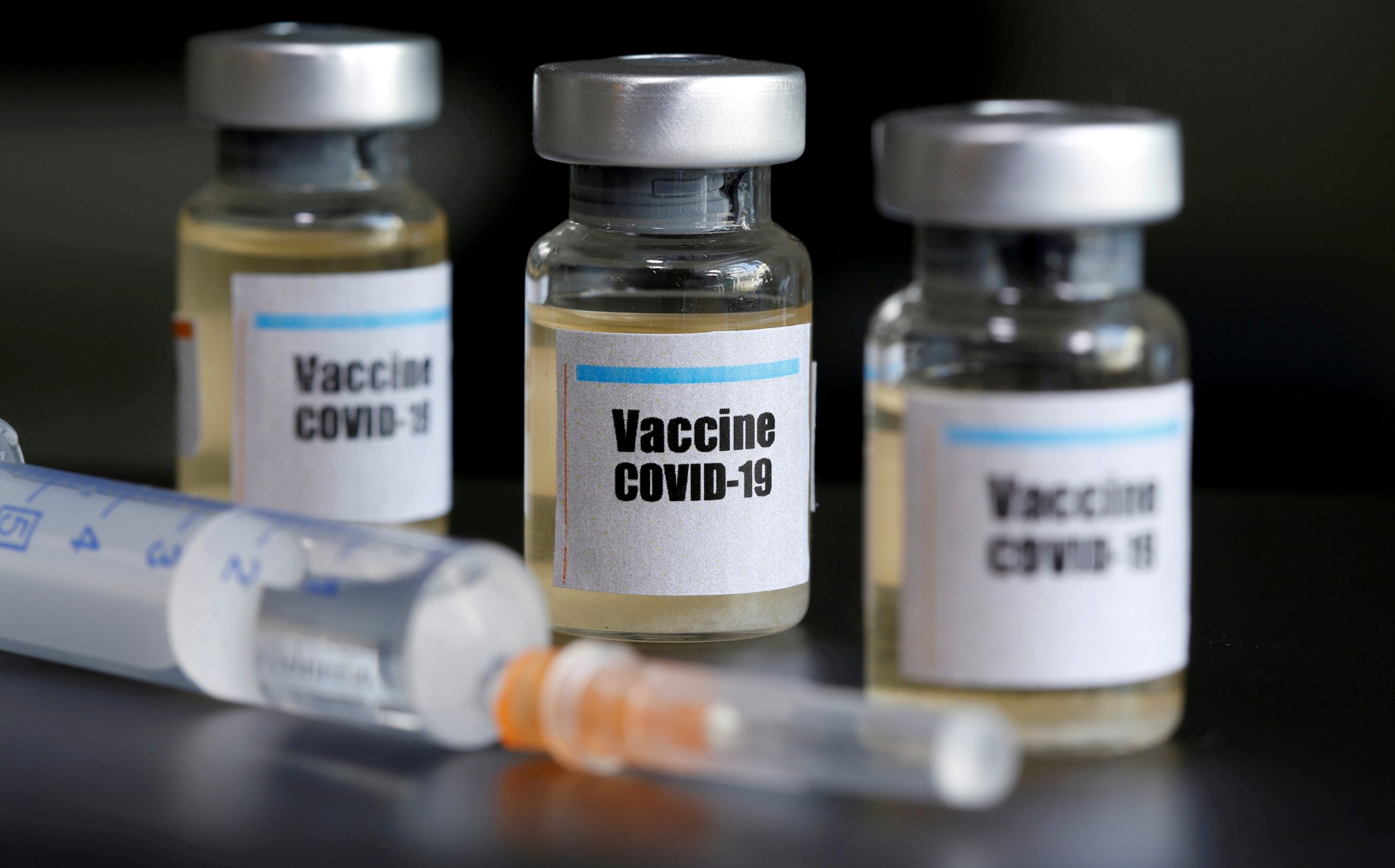 واکسیناسیون نوبت اول کرونا در ایران ۸۲ و در اروپا ۶۴ درصد