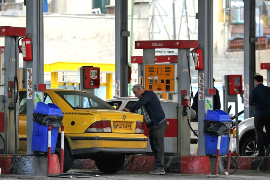 تخصیص ۱۰ لیتر سهمیه اضافی بنزین به خودروها