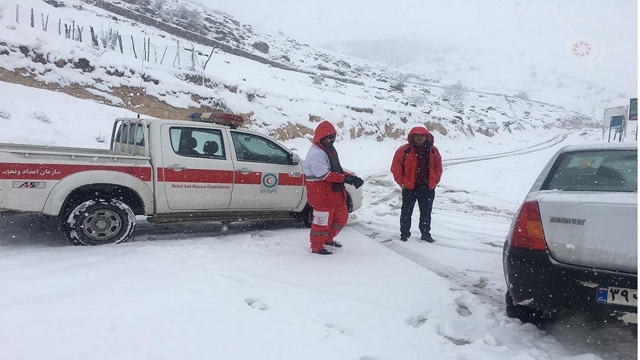 ۱۱ استان کشور درگیر برف و کولاک/ امدادرسانی به بیش از هزار نفر