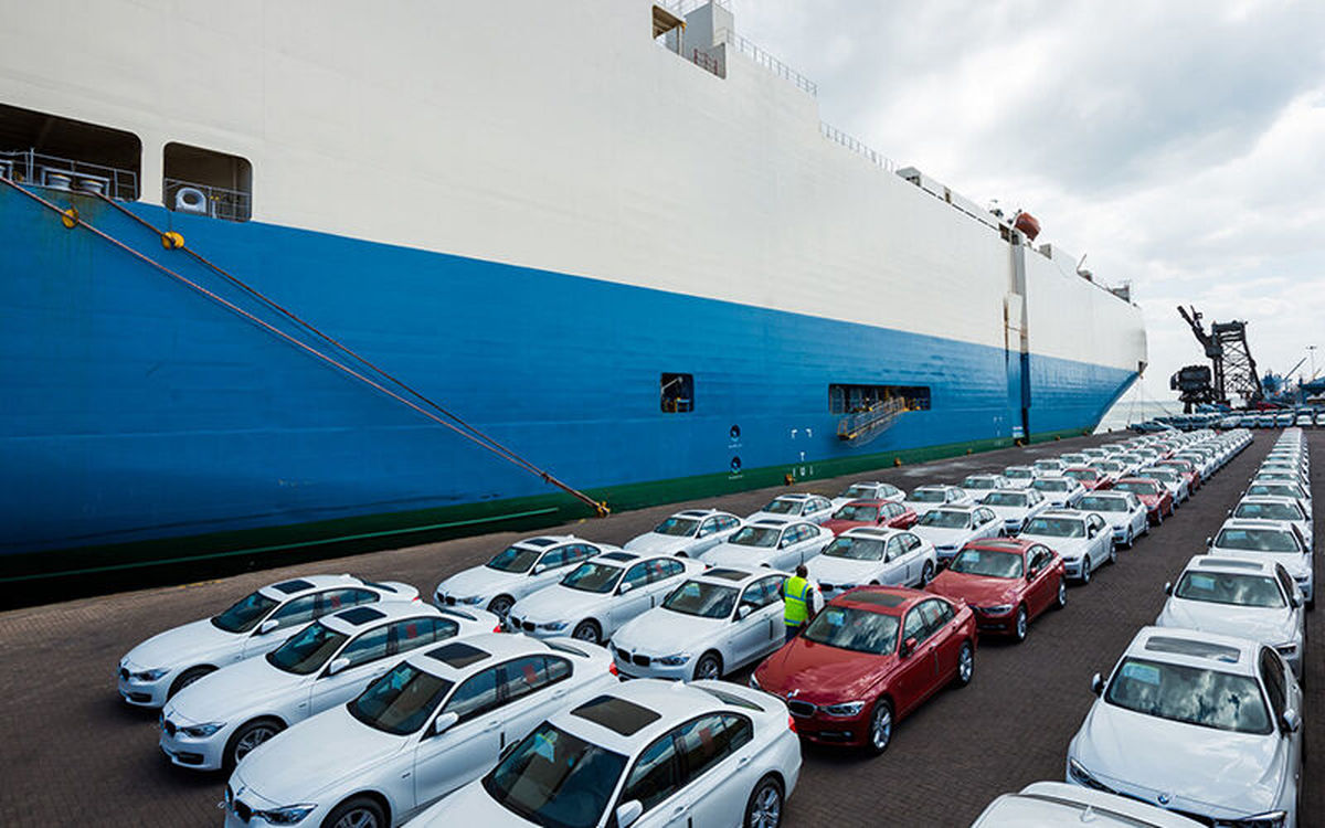 واردات ۷۰ هزار خودروی خارجی/ آذرماه خودرو‌ها وارد کشور می شوند