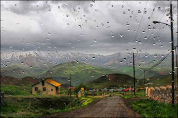 تداوم بارش‌ها در استان‌های شمالی کشور/وزش باد شدید و خیزش گردوخاک در مناطق مستعد