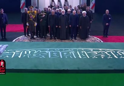 ادای احترام سران قوا و مسئولان ارشد کشور به پیکر امام شهید